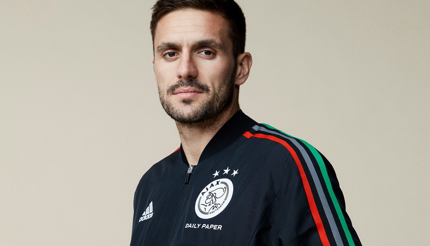 卫冕或将解约1.3亿球员，若图赫尔联手太阳巨星.