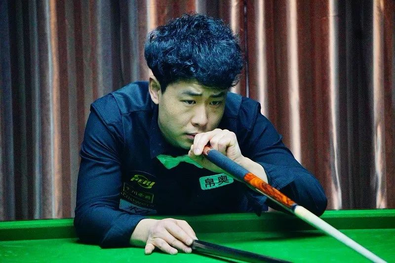 鲁莽铲球领 鲁莽铲球领