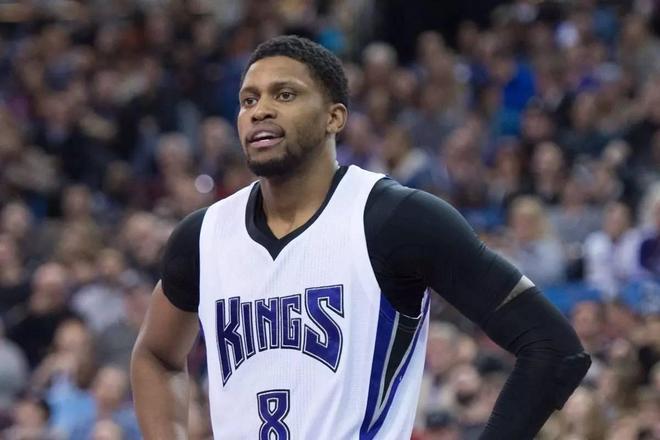 折射出的问 折射出的问