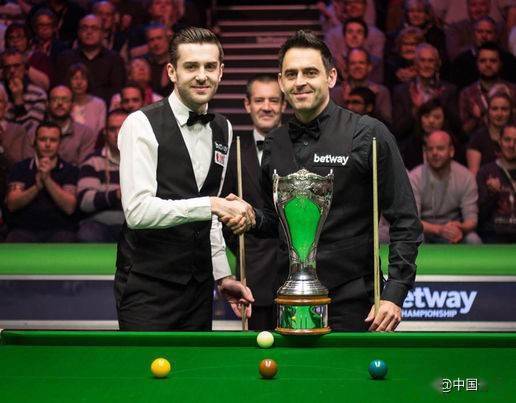 湖人追求恶汉格雷森-阿伦，交易内线替补去太阳