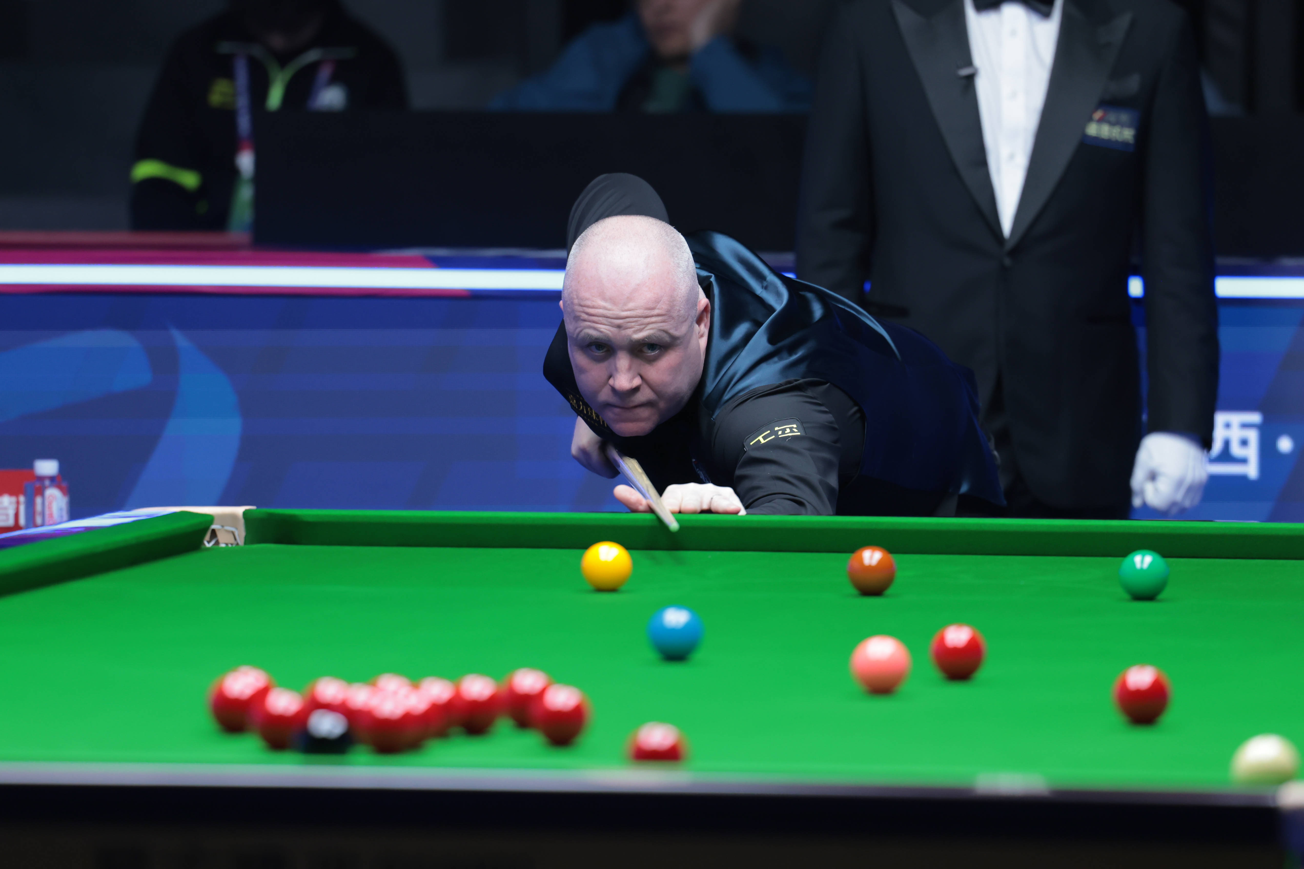 本场围绕 本场围绕